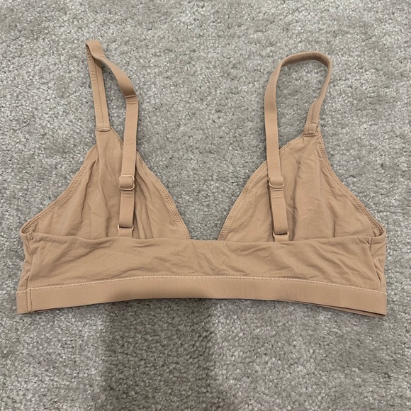 SKIMS Tan Fits Everybody Triangle Bralette - Picture 2 of 3
